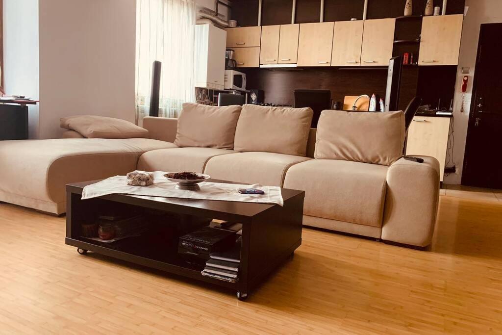 Cozy 2 Rooms Apartment Close To City Center Bucareste Exterior foto